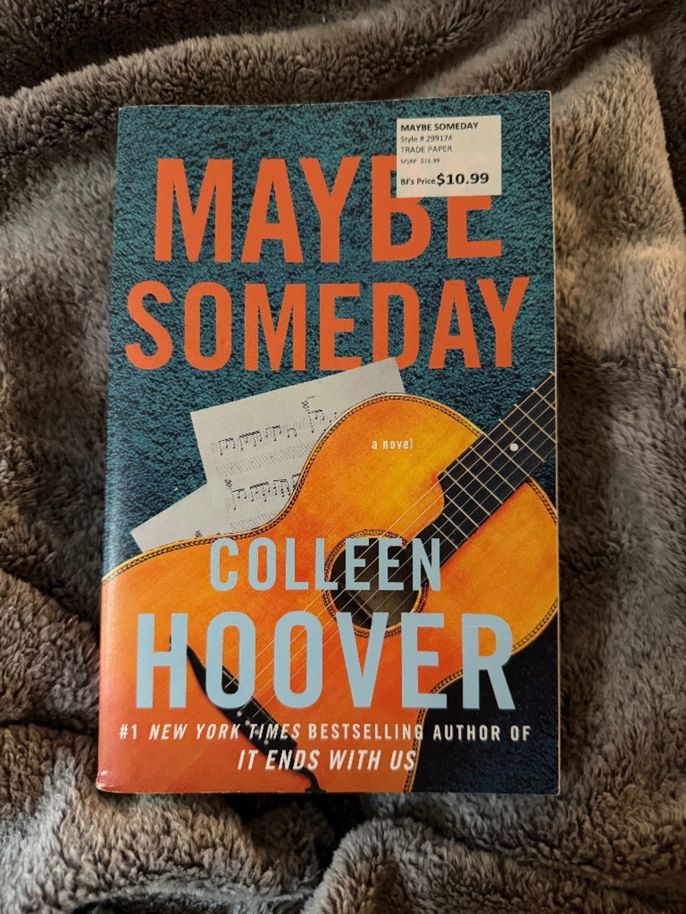 Colleen Hoover 'Maybe Someday' Paperback Book 97814767531